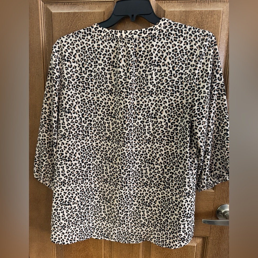 Maurices Leopard Print Blouse – Size XL Like new. - Picture 2 of 4
